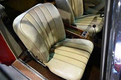 1967 Mercedes-Benz 230SL Pagoda   - Photo 20 - Boca Raton, FL 33431