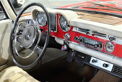 1967 Mercedes-Benz 230SL Pagoda   - Photo 22 - Boca Raton, FL 33431