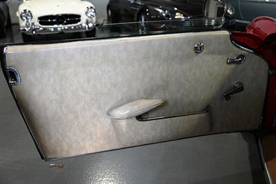 1967 Mercedes-Benz 230SL Pagoda   - Photo 24 - Boca Raton, FL 33431
