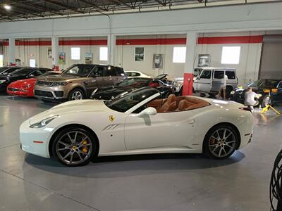 2011 Ferrari California   - Photo 2 - Boca Raton, FL 33431