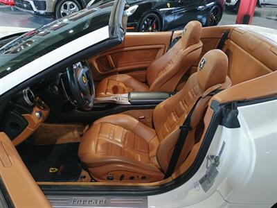 2011 Ferrari California   - Photo 12 - Boca Raton, FL 33431