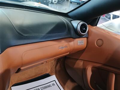 2011 Ferrari California   - Photo 22 - Boca Raton, FL 33431