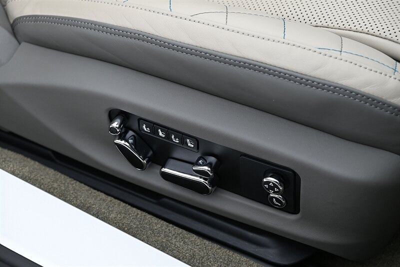 2022 Bentley Continental GTC Mulliner photo 28