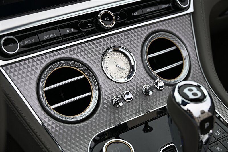 2022 Bentley Continental GTC Mulliner photo 46