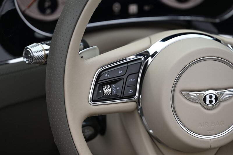 2022 Bentley Continental GTC Mulliner photo 37