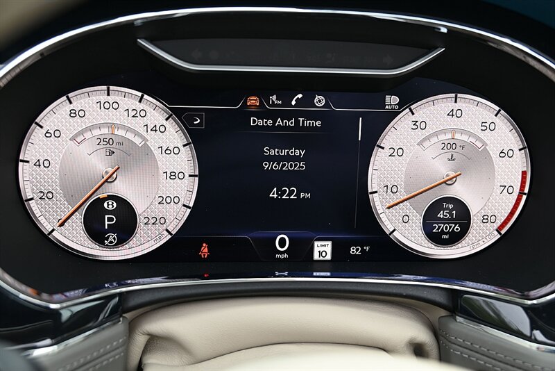 2022 Bentley Continental GTC Mulliner photo 44