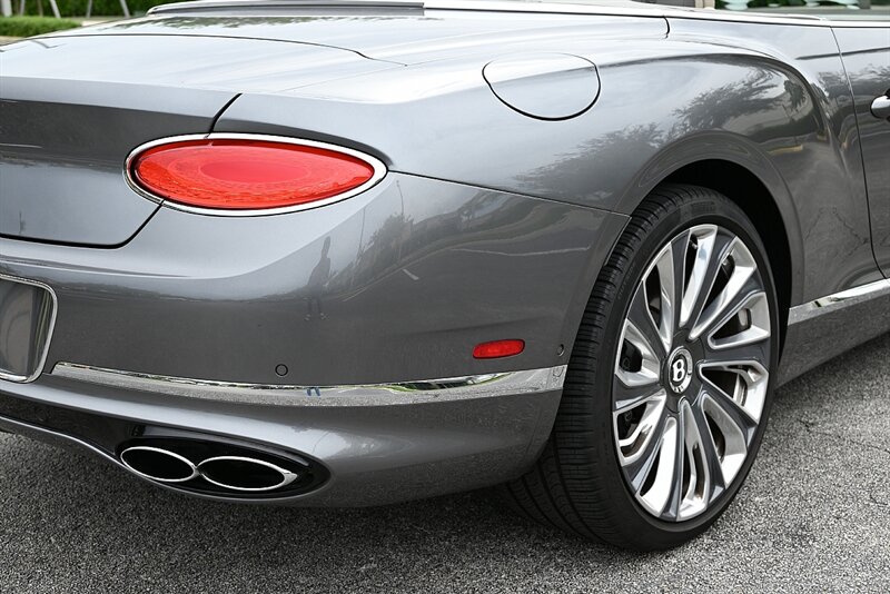2022 Bentley Continental GTC Mulliner photo 21