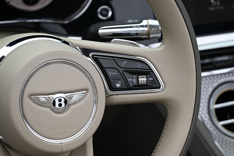 2022 Bentley Continental GTC Mulliner photo 38