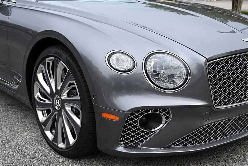 2022 Bentley Continental GTC Mulliner photo 12