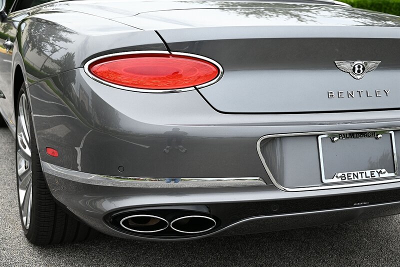 2022 Bentley Continental GTC Mulliner photo 19