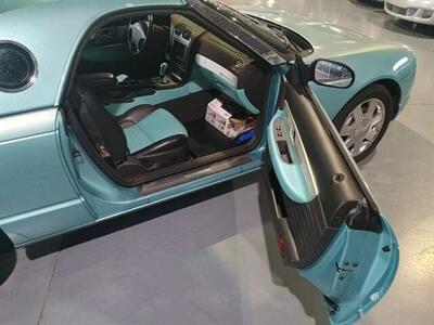 2002 Ford Thunderbird Deluxe   - Photo 13 - Boca Raton, FL 33431