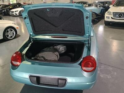 2002 Ford Thunderbird Deluxe   - Photo 10 - Boca Raton, FL 33431