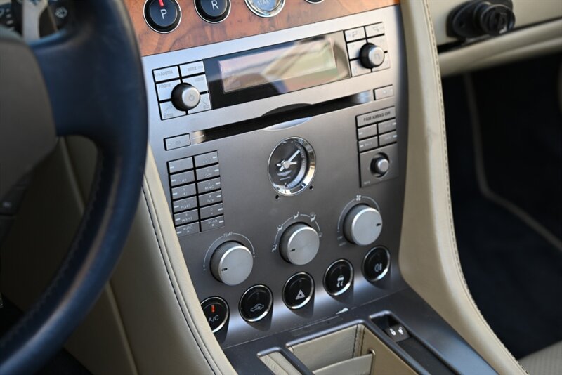 2007 Aston Martin DB9 163