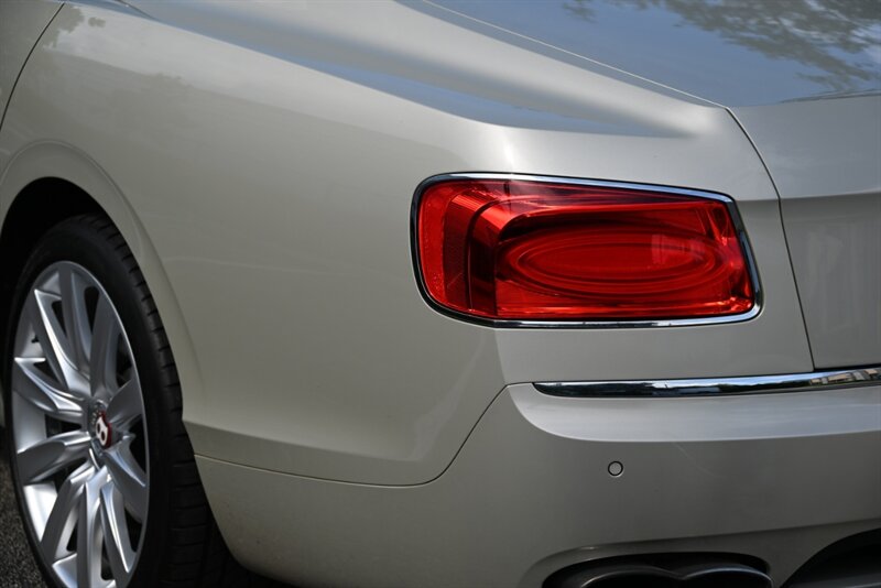 2016 Bentley Flying Spur 21