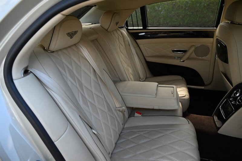 2016 Bentley Flying Spur 43