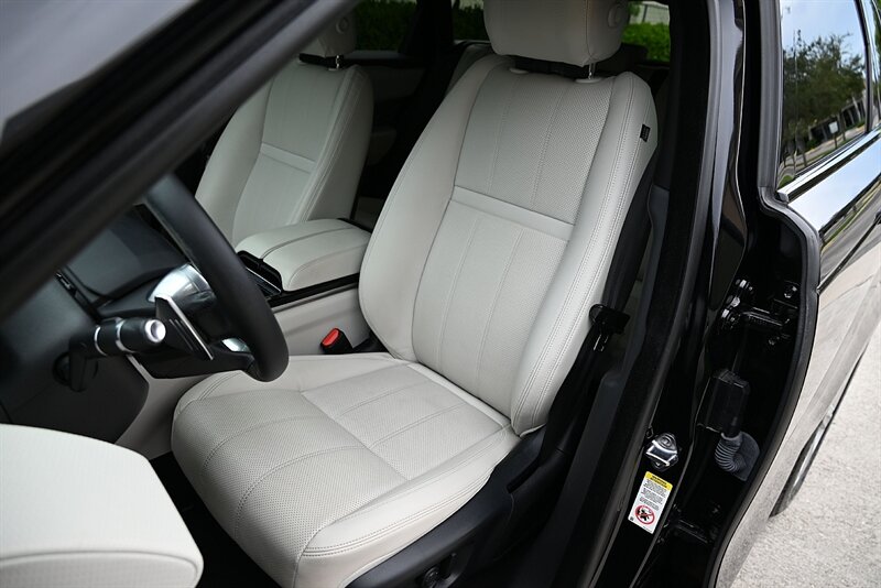 2020 Land Rover Range Rover Velar P250 R-Dynamic S photo 39
