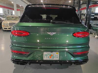 2023 Bentley Bentayga V8 SUV - Photo 4 - Boca Raton, FL 33431