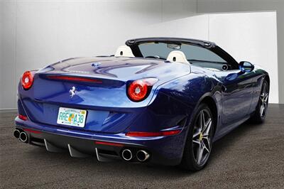 2018 Ferrari California T   - Photo 5 - Boca Raton, FL 33431