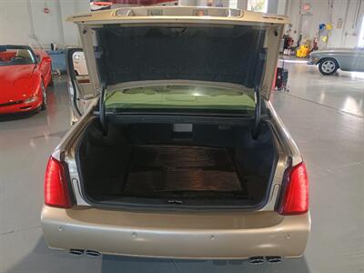 2005 Cadillac DeVille DTS   - Photo 44 - Boca Raton, FL 33431