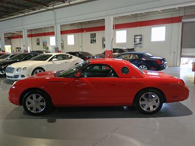2002 Ford Thunderbird DELUXE  ONE OWNER - Photo 2 - Boca Raton, FL 33431