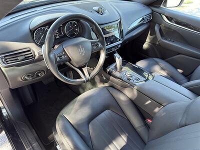 2023 Maserati Levante Modena  ONE OWNER - Photo 35 - Boca Raton, FL 33431