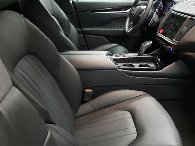 2023 Maserati Levante Modena  ONE OWNER - Photo 6 - Boca Raton, FL 33431