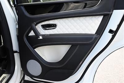 2019 Bentley Bentayga V8   - Photo 9 - Boca Raton, FL 33431
