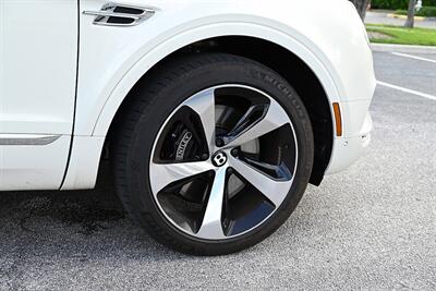 2019 Bentley Bentayga V8   - Photo 41 - Boca Raton, FL 33431