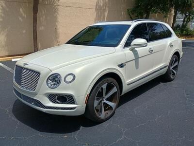 2019 Bentley Bentayga V8   - Photo 1 - Boca Raton, FL 33431