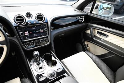 2019 Bentley Bentayga V8   - Photo 19 - Boca Raton, FL 33431