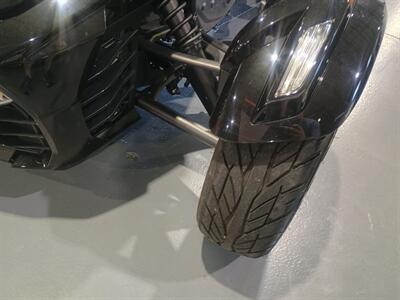 2017 Cam AM Spyder F3 Limited ONE OWNER - Photo 21 - Boca Raton, FL 33431