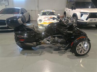 2017 Cam AM Spyder F3 Limited ONE OWNER - Photo 8 - Boca Raton, FL 33431