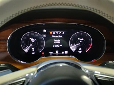 2023 Bentley Bentayga V8   - Photo 19 - Boca Raton, FL 33431