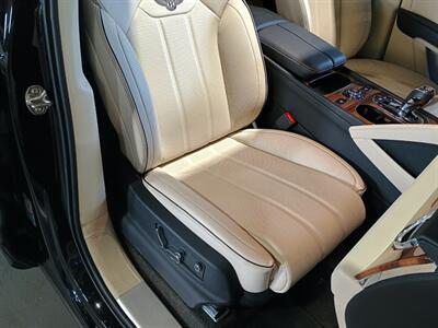 2023 Bentley Bentayga V8   - Photo 37 - Boca Raton, FL 33431