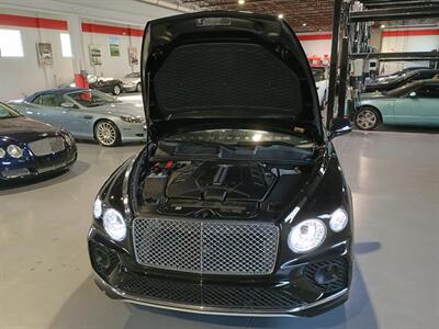 2023 Bentley Bentayga V8   - Photo 42 - Boca Raton, FL 33431