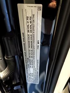 2023 Bentley Bentayga V8   - Photo 55 - Boca Raton, FL 33431