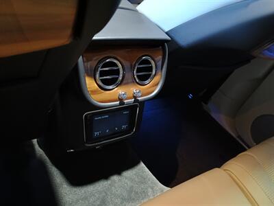 2023 Bentley Bentayga V8   - Photo 30 - Boca Raton, FL 33431