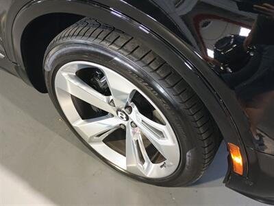 2023 Bentley Bentayga V8   - Photo 54 - Boca Raton, FL 33431