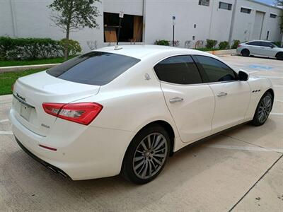 2019 Maserati Ghibli SQ4  ONE OWNER - Photo 2 - Boca Raton, FL 33431