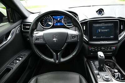 2019 Maserati Ghibli SQ4  ONE OWNER - Photo 34 - Boca Raton, FL 33431