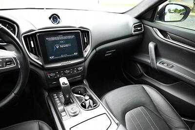 2019 Maserati Ghibli SQ4  ONE OWNER - Photo 35 - Boca Raton, FL 33431