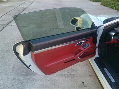 2018 Porsche 911 Targa 4S  ONE OWNER - Photo 13 - Boca Raton, FL 33431