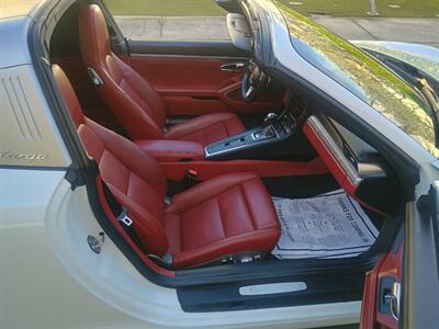 2018 Porsche 911 Targa 4S  ONE OWNER - Photo 32 - Boca Raton, FL 33431