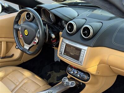 2013 Ferrari California   - Photo 22 - Boca Raton, FL 33431