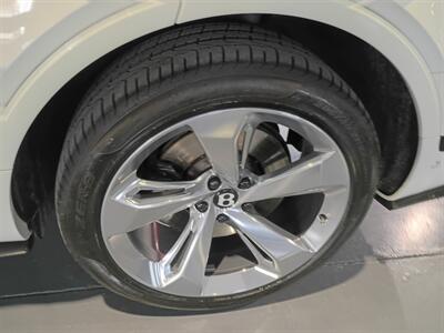 2018 Bentley Bentayga SIGNATURE  Edition   - Photo 47 - Boca Raton, FL 33431