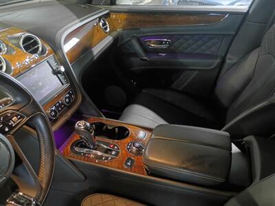 2018 Bentley Bentayga SIGNATURE  Edition   - Photo 18 - Boca Raton, FL 33431