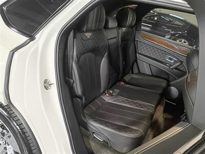 2018 Bentley Bentayga SIGNATURE  Edition   - Photo 32 - Boca Raton, FL 33431