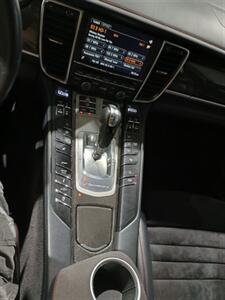 2015 Porsche Panamera GTS   - Photo 29 - Boca Raton, FL 33431