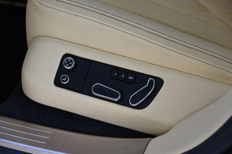 2014 Bentley Flying Spur 105