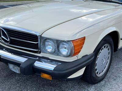 1987 Mercedes-Benz 560SL   - Photo 10 - Boca Raton, FL 33431